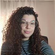 Soy una chica aplicada, disponible para dar asignaturas tales lengua Castellana y literatura, historia, matemáticas (nivel medio) e incluso asignaturas relacionadas con la sanidad